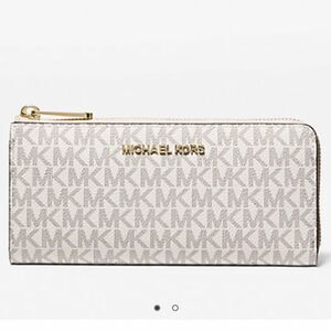 MICHAEL KORS OUTLET Jet Set‎ Travel Large Logo Quarter-Zip Wallet NWT in packag